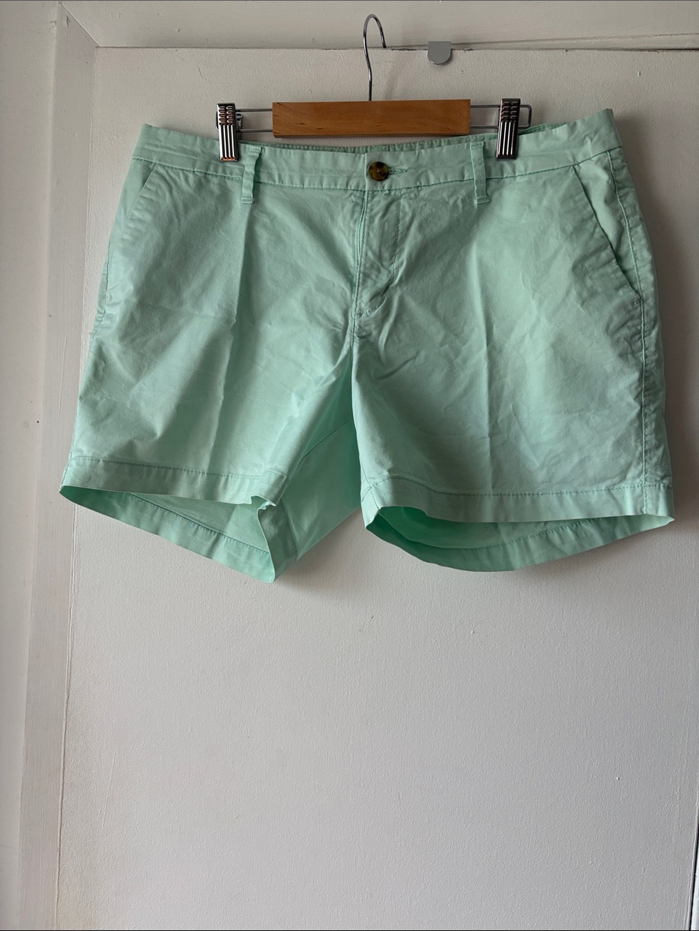 Old Navy Mint Green Women's Chino Shorts